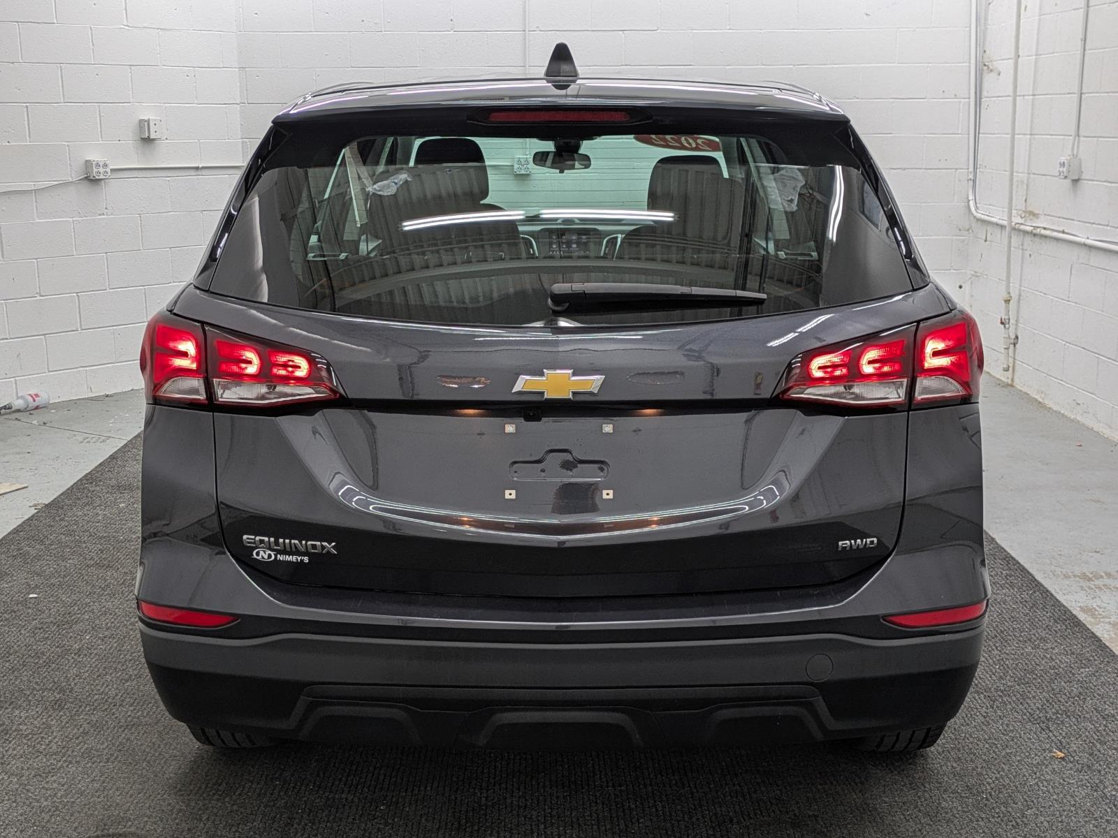 2022 Chevrolet Equinox LS photo 14