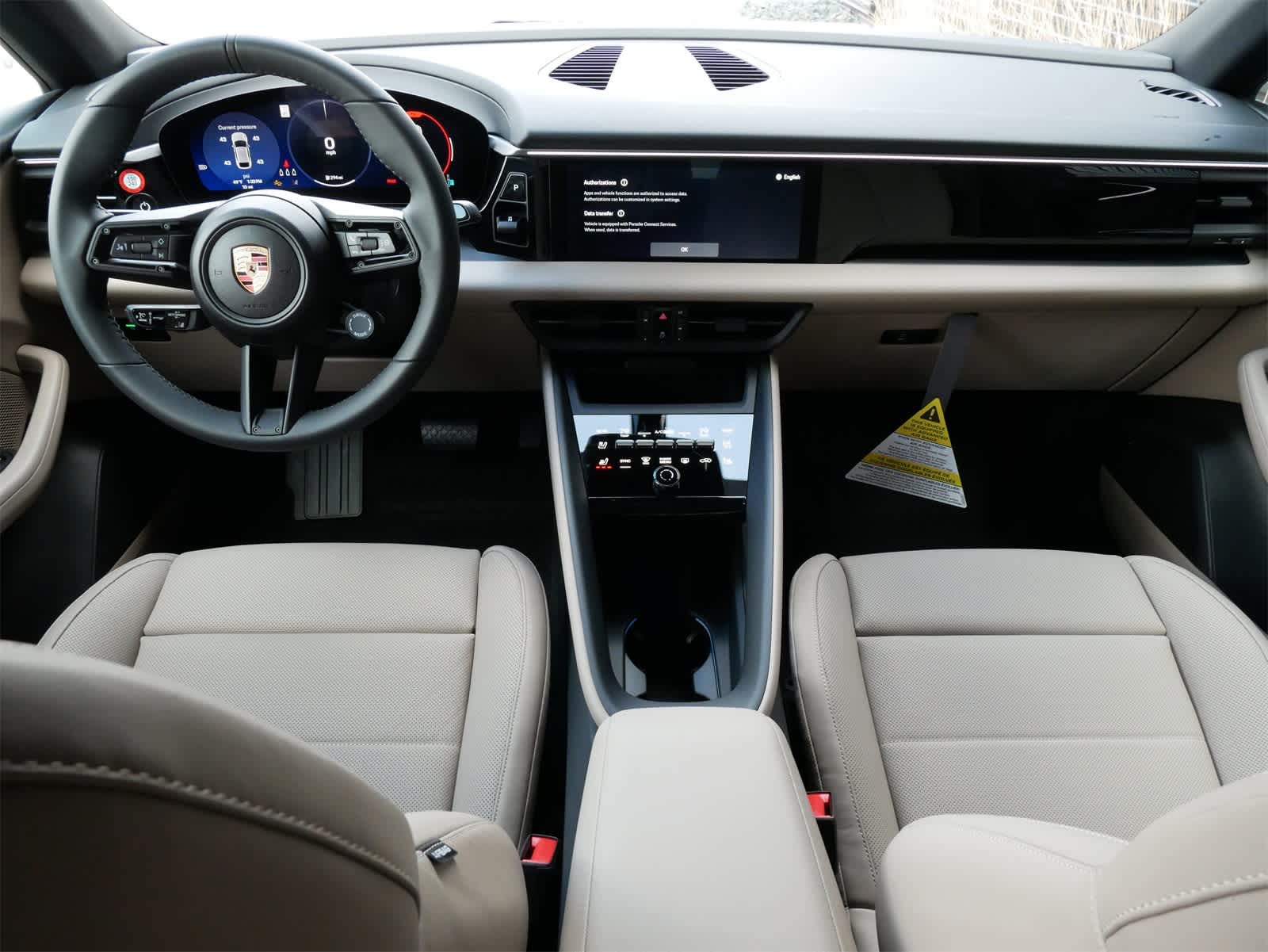 2025 Porsche Macan Electric 4 photo 7