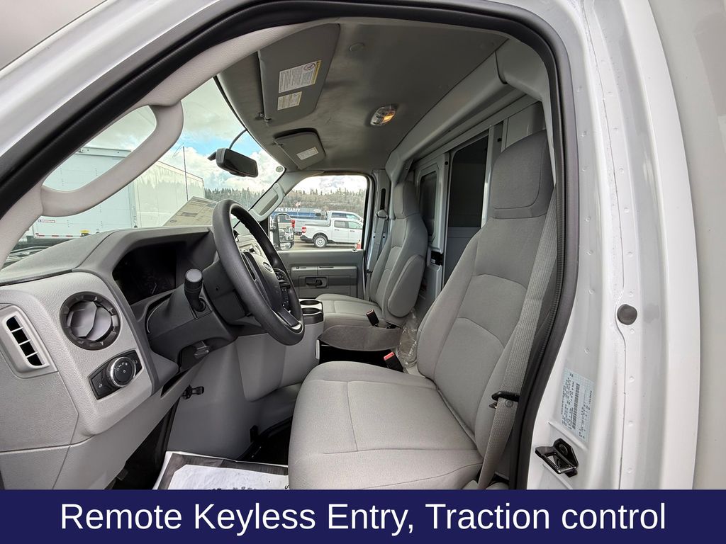 2025 Ford E-350 Base photo 6