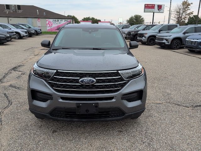 2022 Ford Explorer XLT photo 4