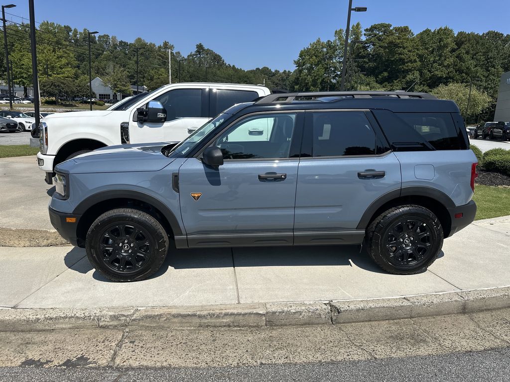 2025 Ford Bronco Sport Badlands photo 2
