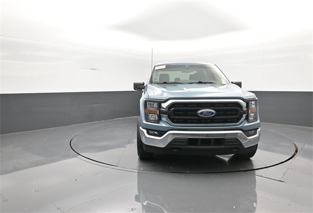 2023 Ford F-150 XLT photo 2