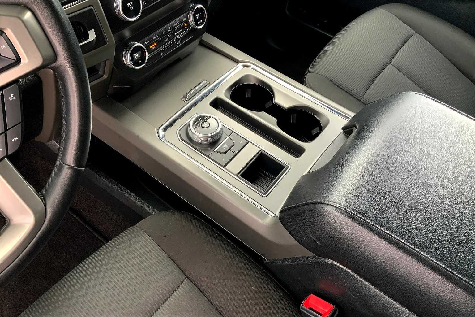 2021 Ford Expedition XLT photo 16
