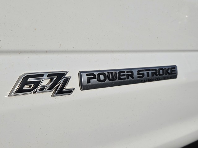 2017 Ford F-350 Platinum photo 42