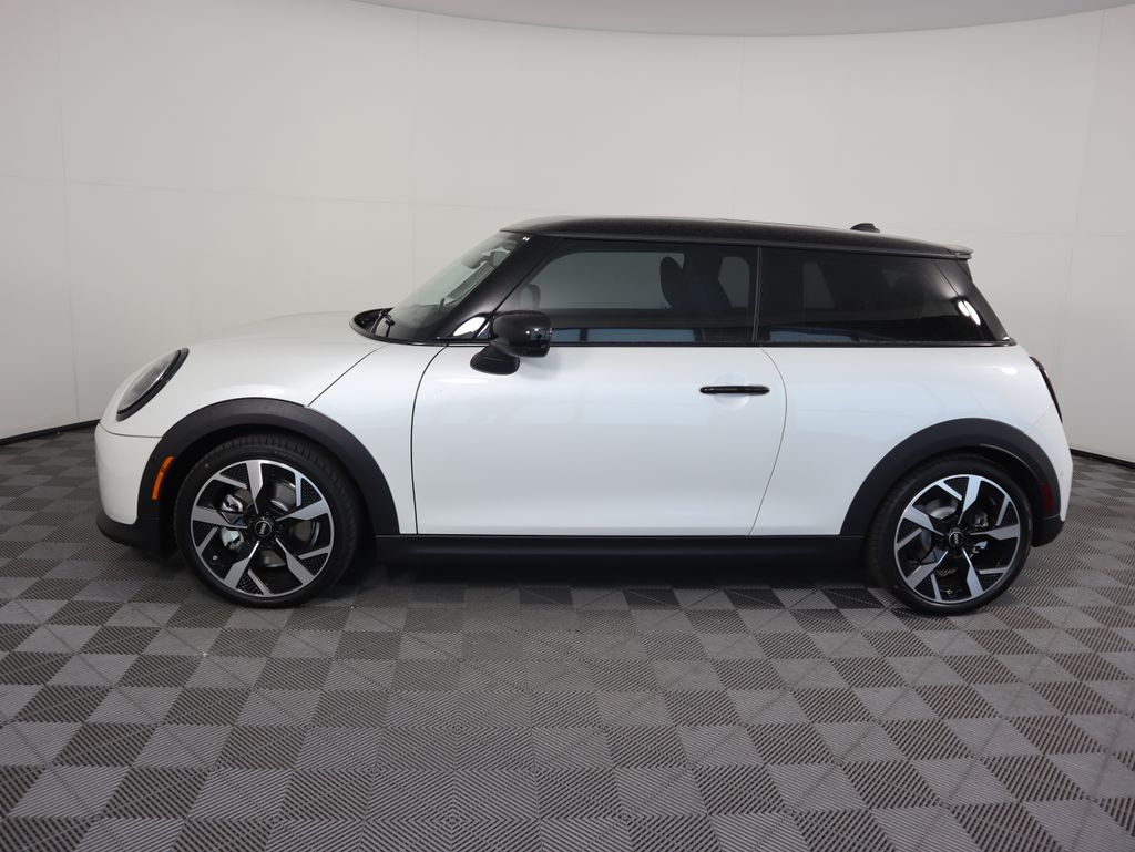 2025 Mini Cooper S Iconic photo 8