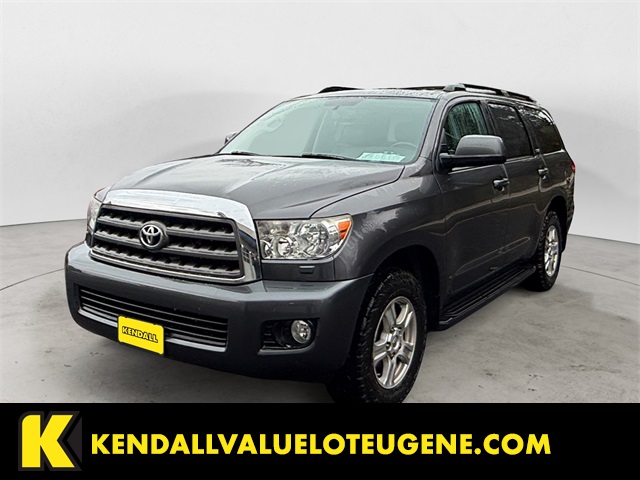 2015 Toyota Sequoia SR5's photo