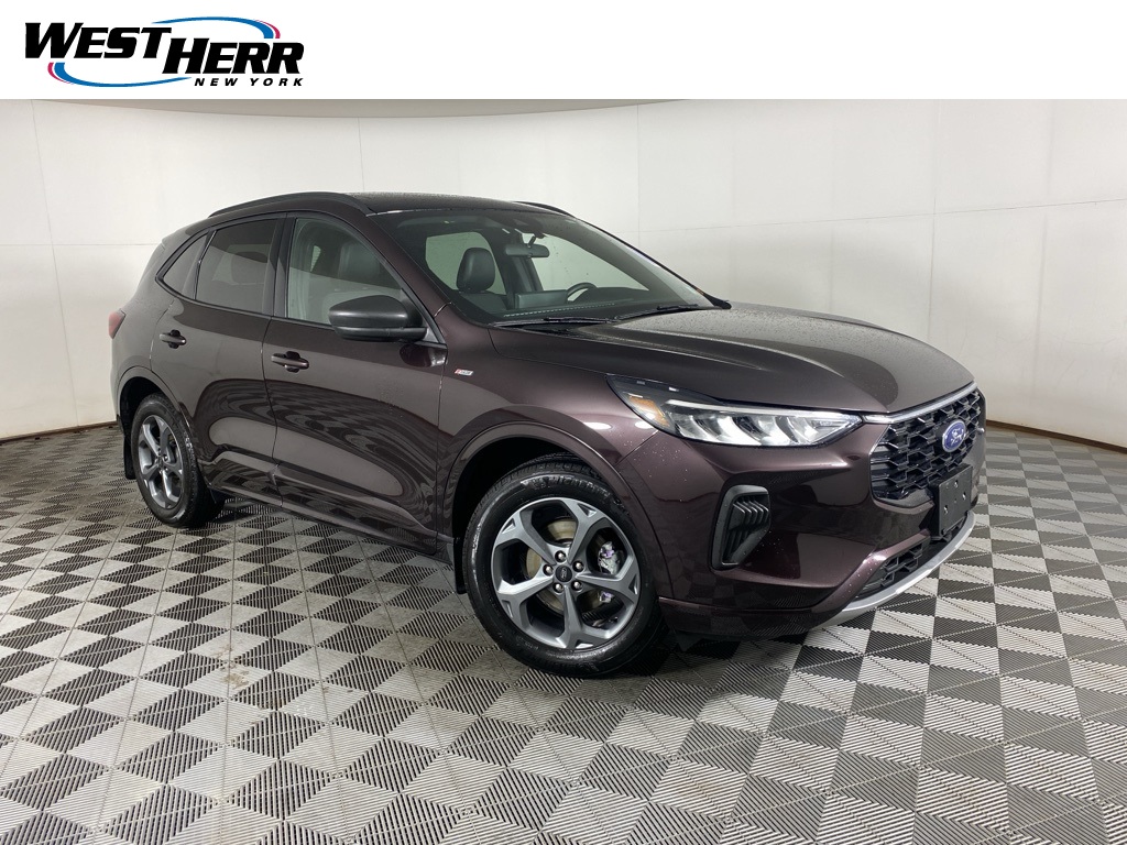 2023 Ford Escape ST-Line's photo