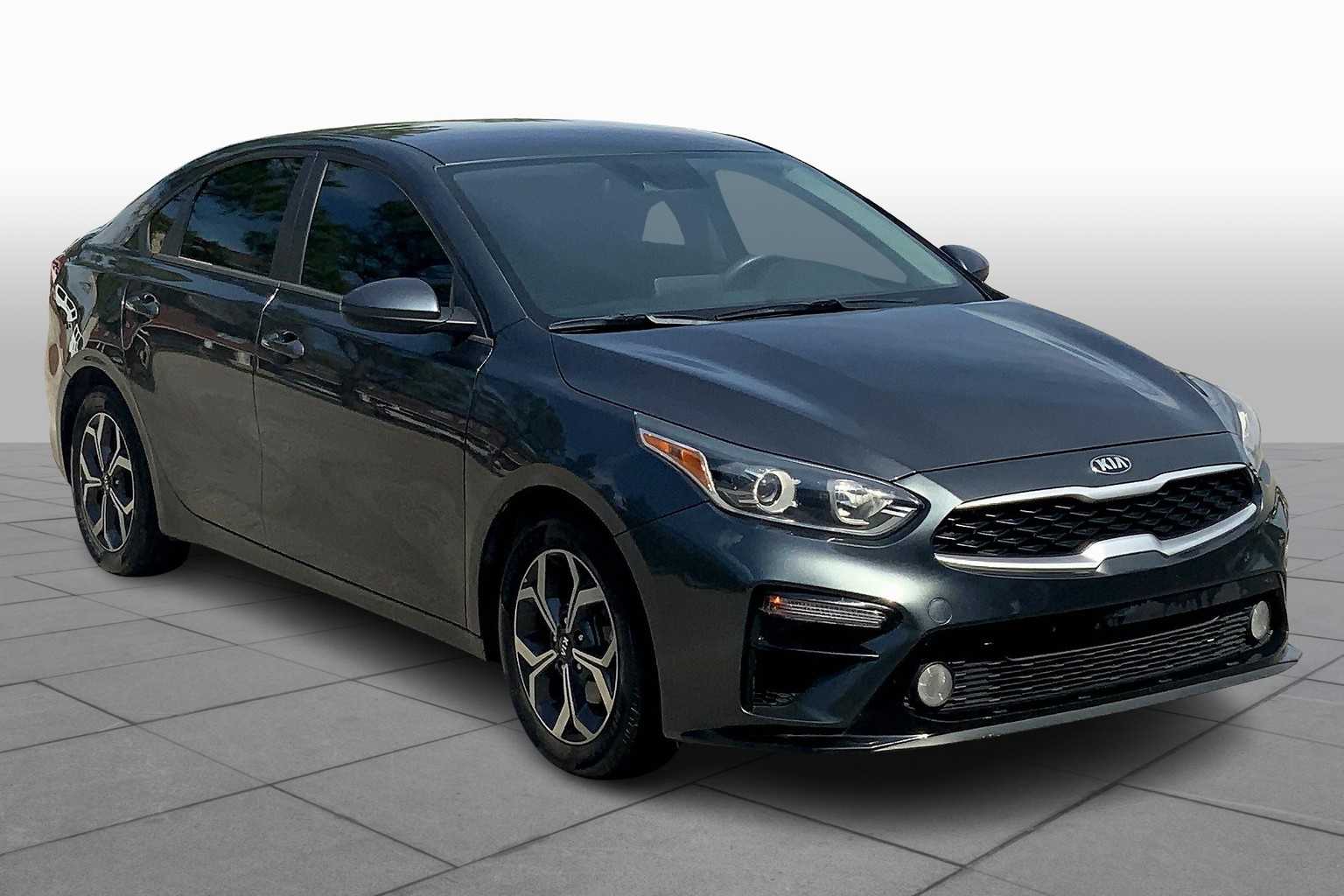2021 Kia Forte LXS photo 2