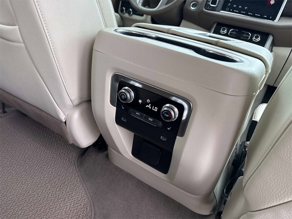 2024 Gmc Yukon Denali photo 15