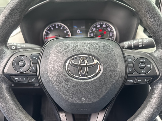 2022 Toyota RAV4 XLE photo 26