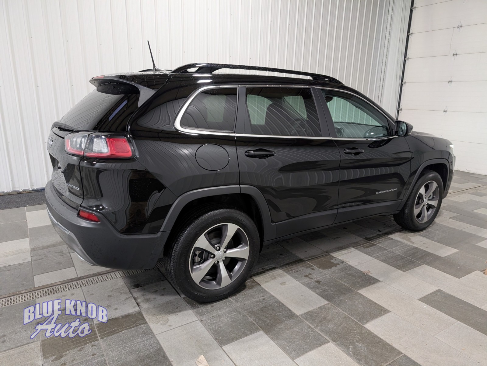 2022 Jeep Cherokee Limited photo 2