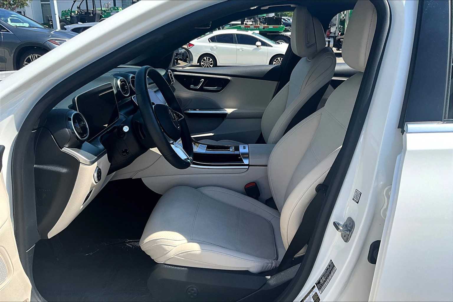 2025 Mercedes Benz C 300 photo 7