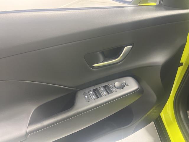 2026 Hyundai Kona SEL photo 6