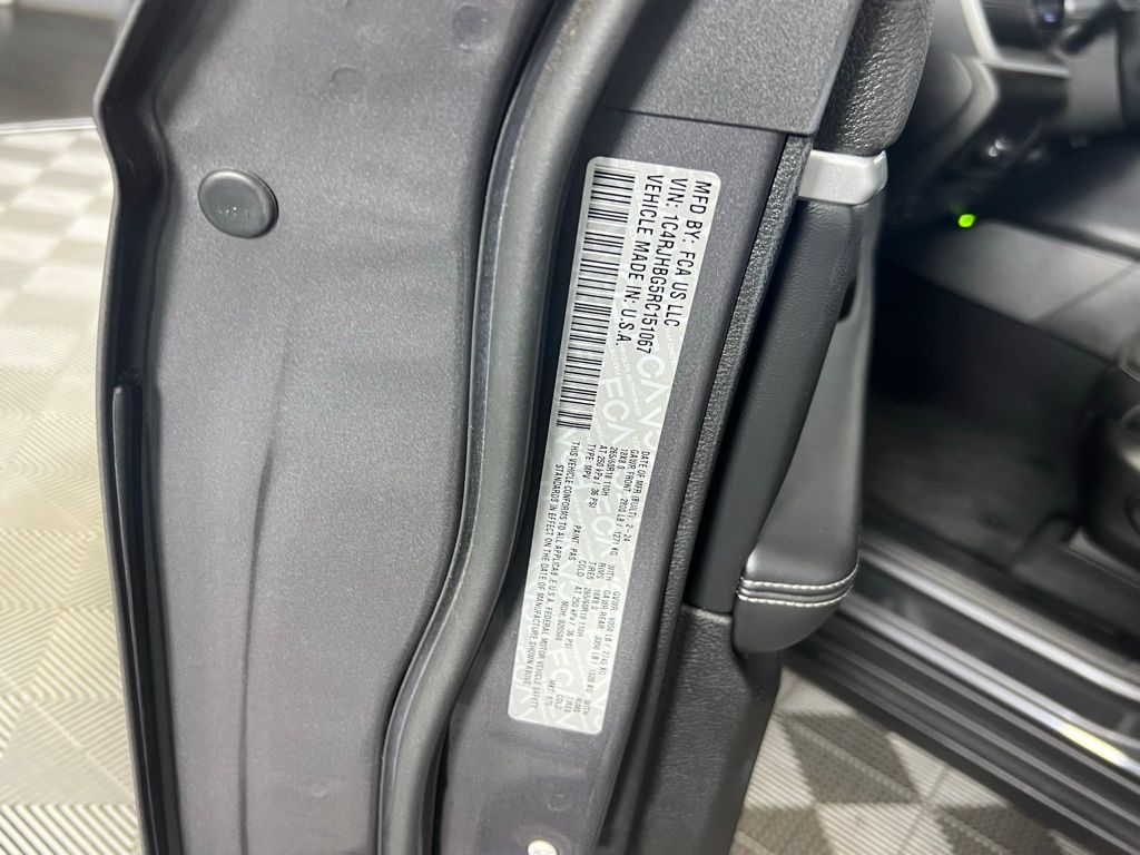 2024 Jeep Grand Cherokee Limited photo 28