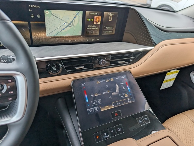 2025 Infiniti QX80 Sensory photo 17