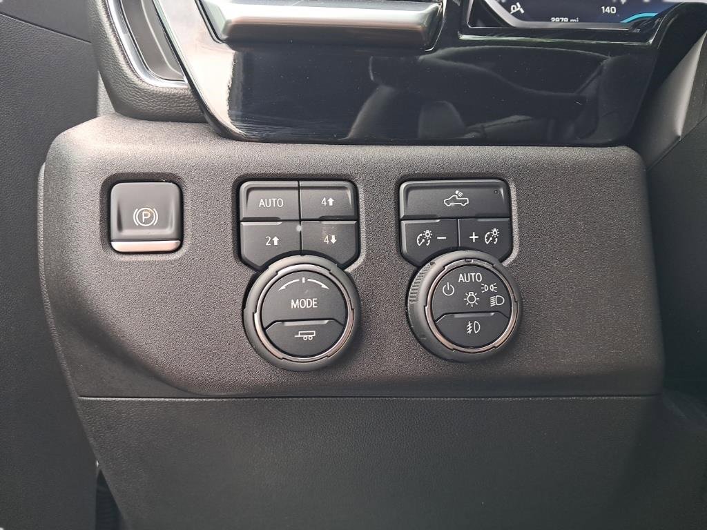 2024 Chevrolet Silverado 1500 RST photo 11