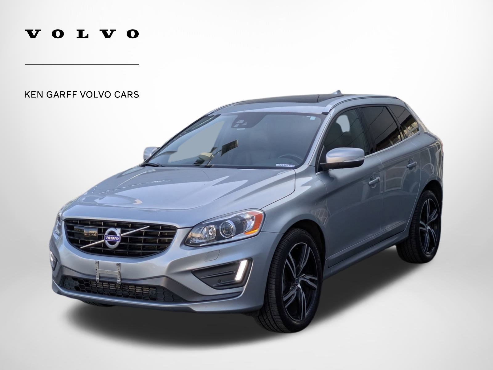 2017 Volvo XC60 Platinum R-Design photo 7