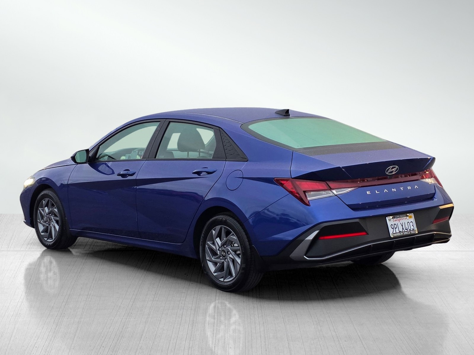 2024 Hyundai Elantra SEL photo 5