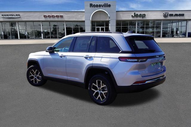 2025 Jeep Grand Cherokee Limited photo 4