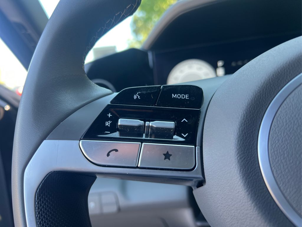 2025 Hyundai Elantra SEL Convenience photo 21