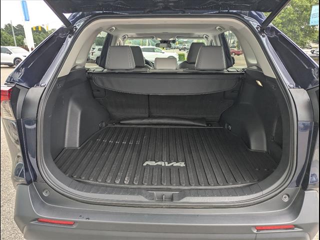 2023 Toyota RAV4 XLE Premium photo 22