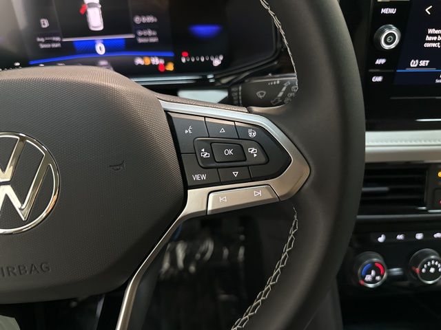 2025 Volkswagen Taos S photo 16