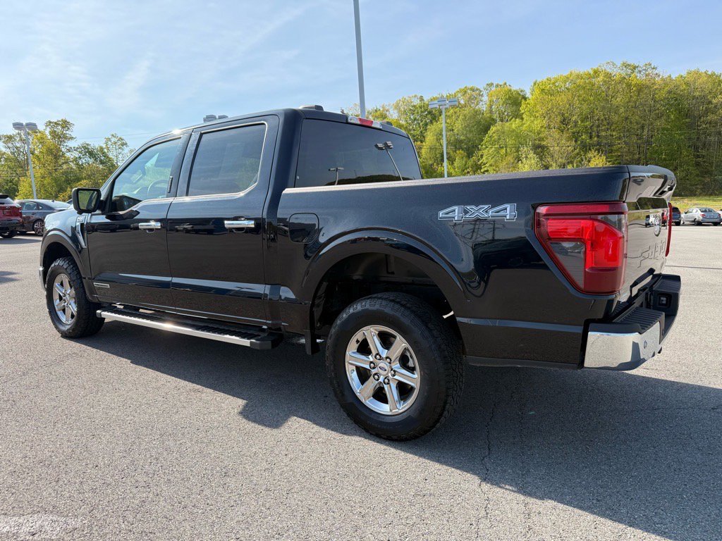 2024 Ford F-150 XLT photo 3