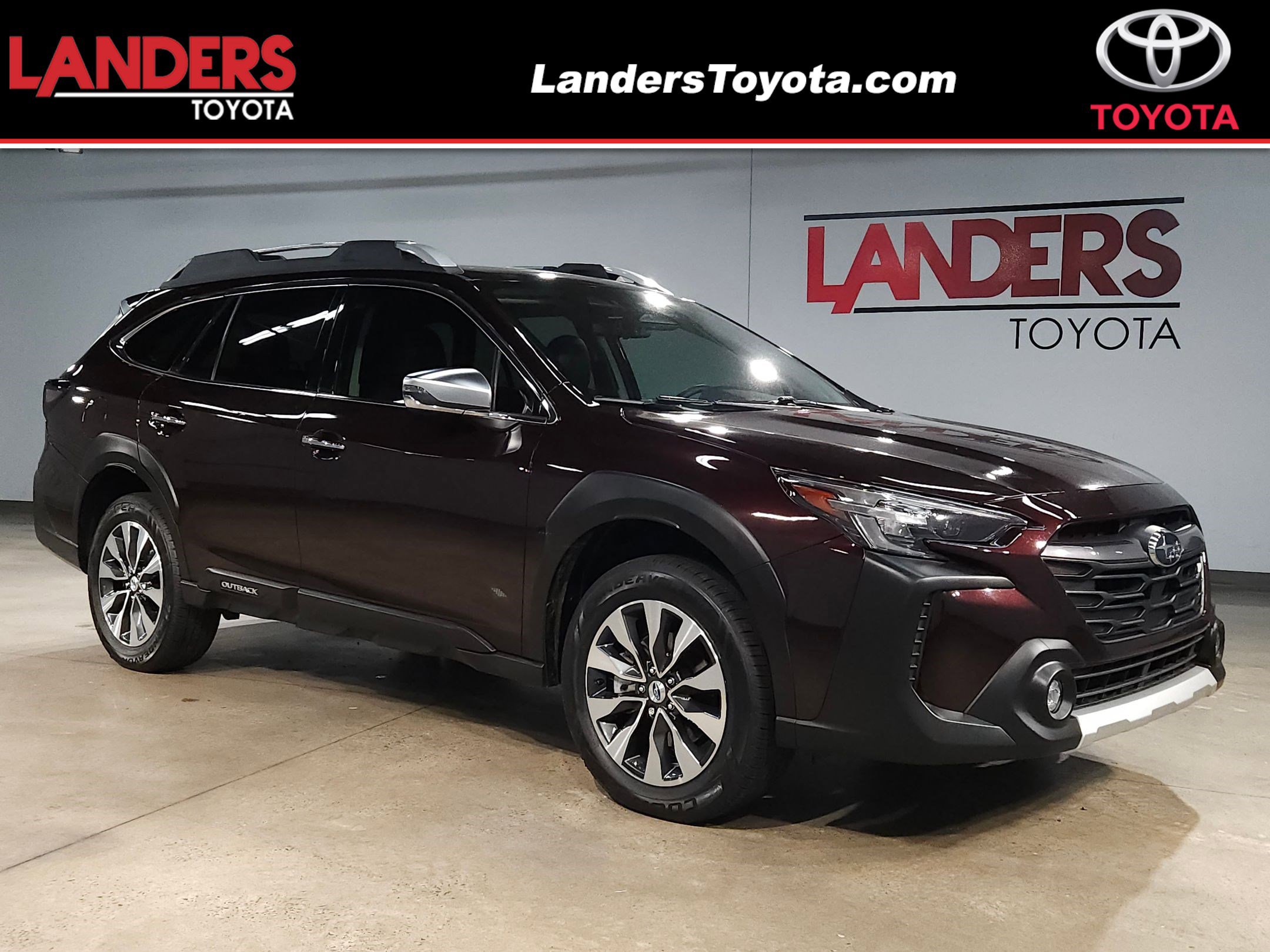 2023 Subaru Outback Touring's photo