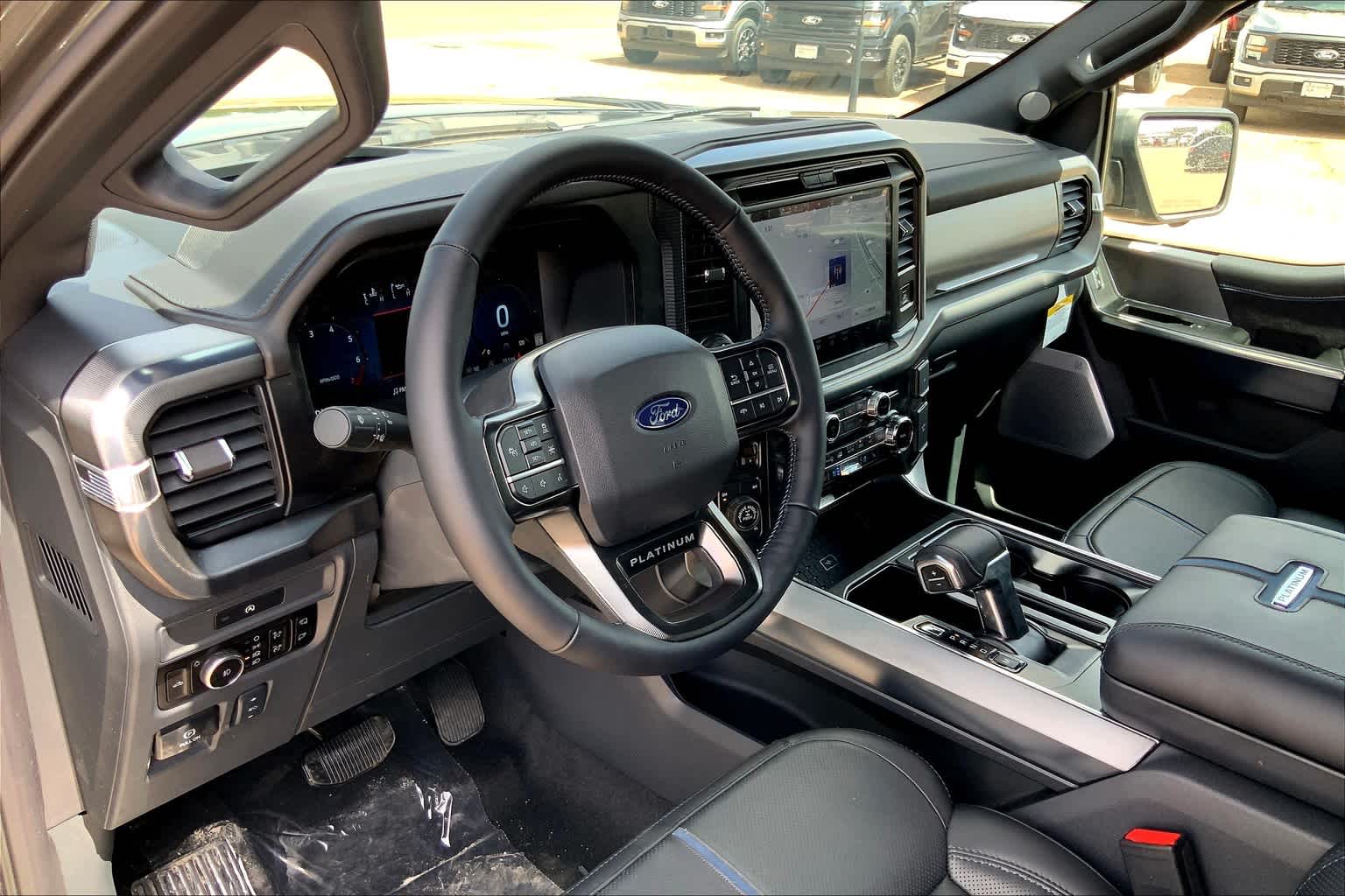 2025 Ford F-150 Platinum photo 8