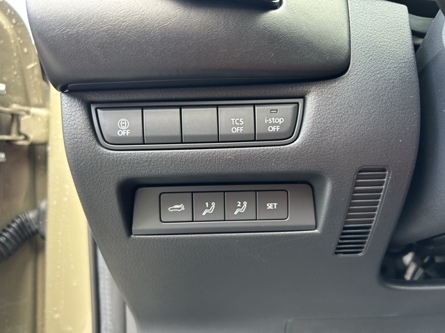 2025 Mazda CX-50 Meridian Edition photo 8