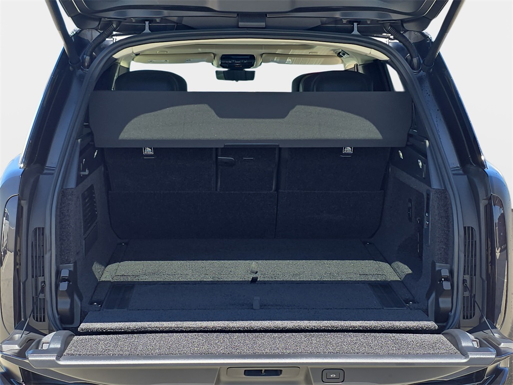 2025 Land Rover Range Rover Autobiography photo 12