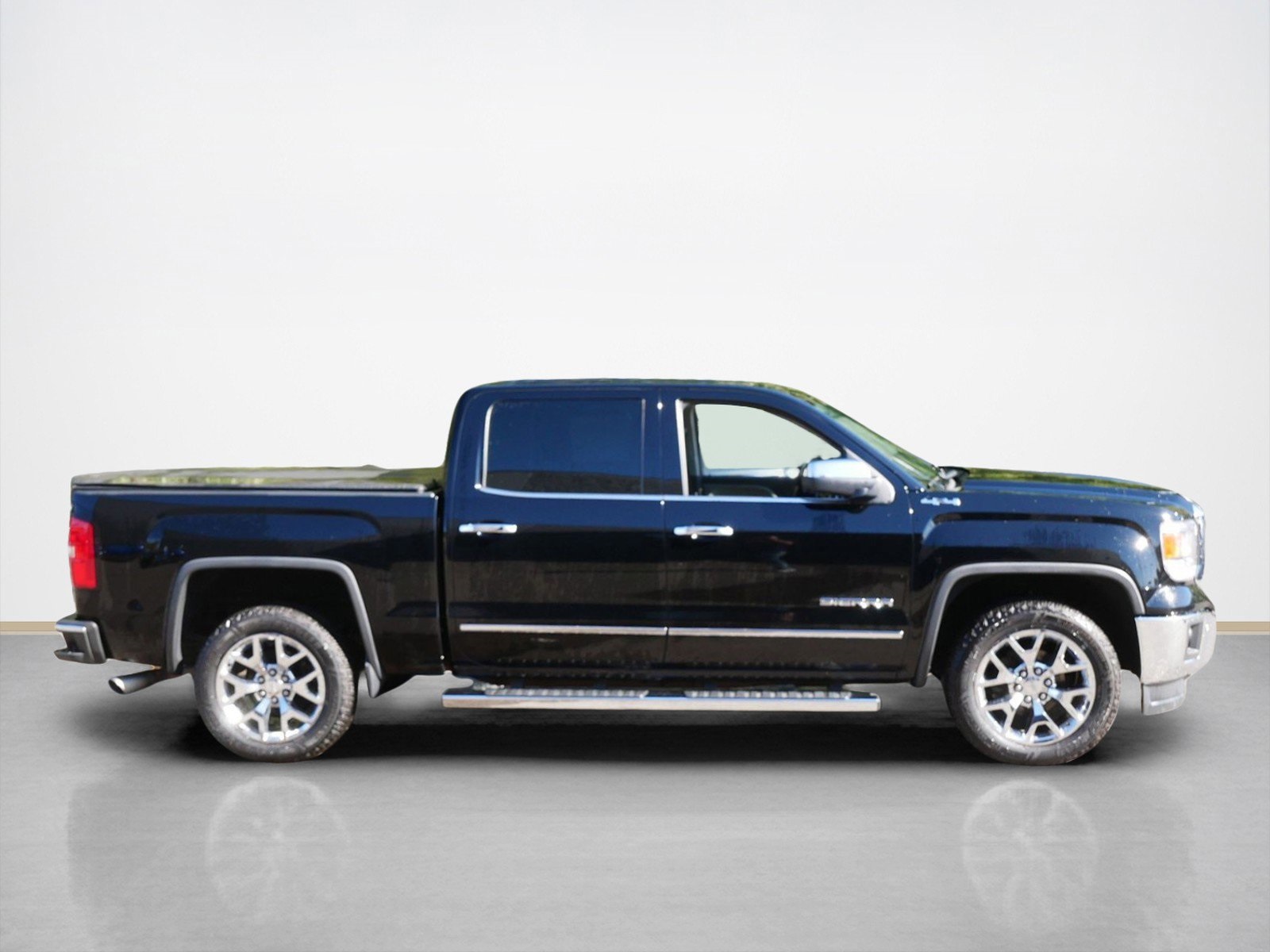 2014 Gmc Sierra 1500 SLT photo 2
