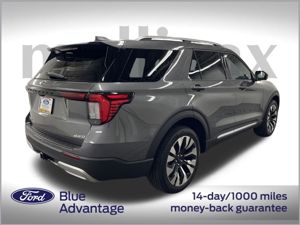 2025 Ford Explorer Platinum photo 2