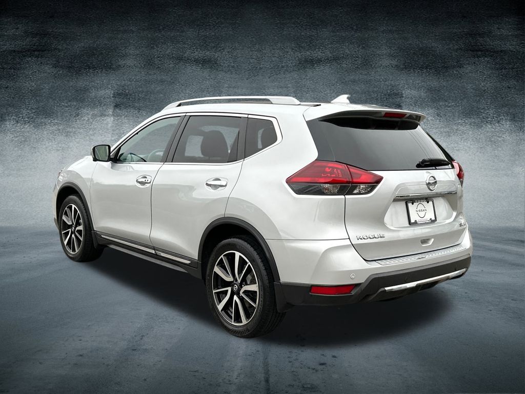 2020 Nissan Rogue SL photo 2
