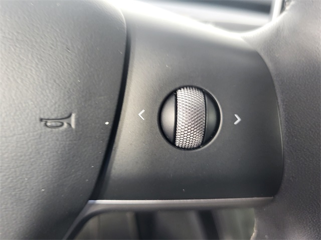 2023 Tesla Model 3 Long Range photo 23