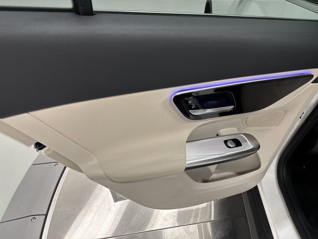 2026 Mercedes Benz GLC 300 4MATIC photo 23