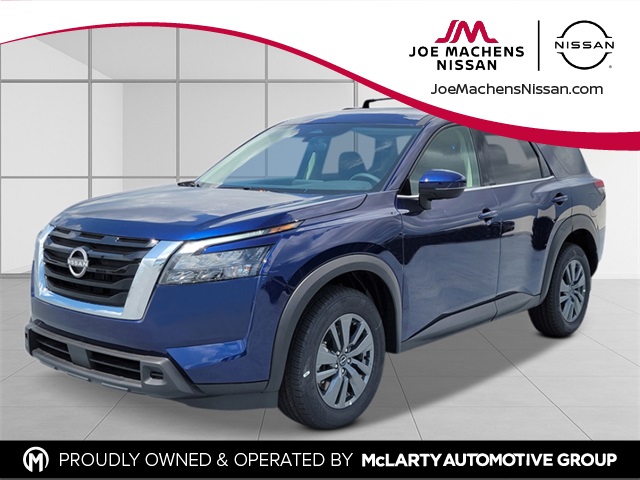 2025 Nissan Pathfinder SV's photo
