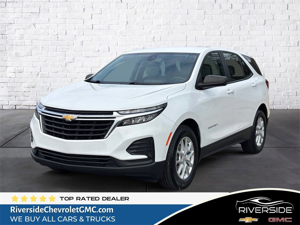 2022 Chevrolet Equinox LS's photo