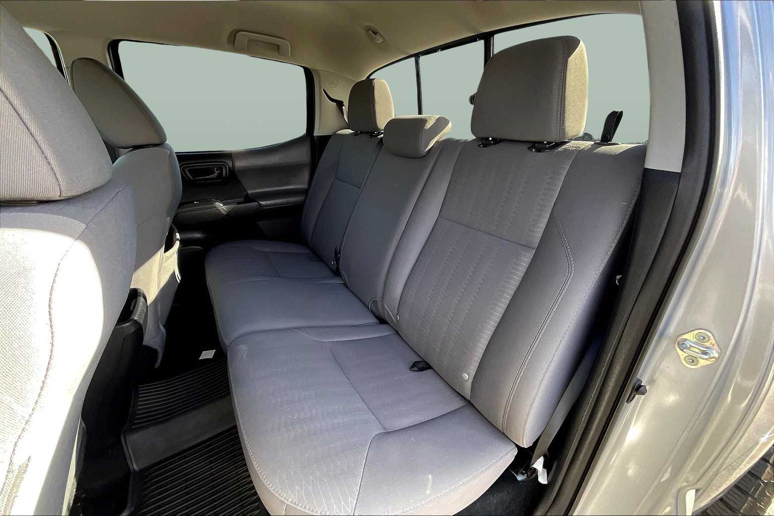 2019 Toyota Tacoma SR 4x4 Double Cab V6 photo 19