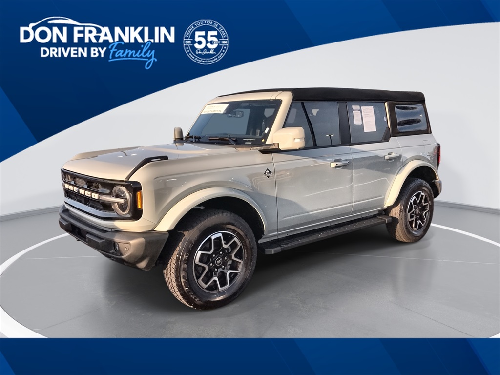 2024 Ford Bronco 4-Door Outer Banks's photo