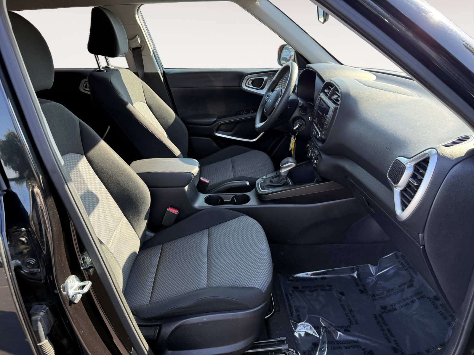 2023 Kia Soul LX photo 19