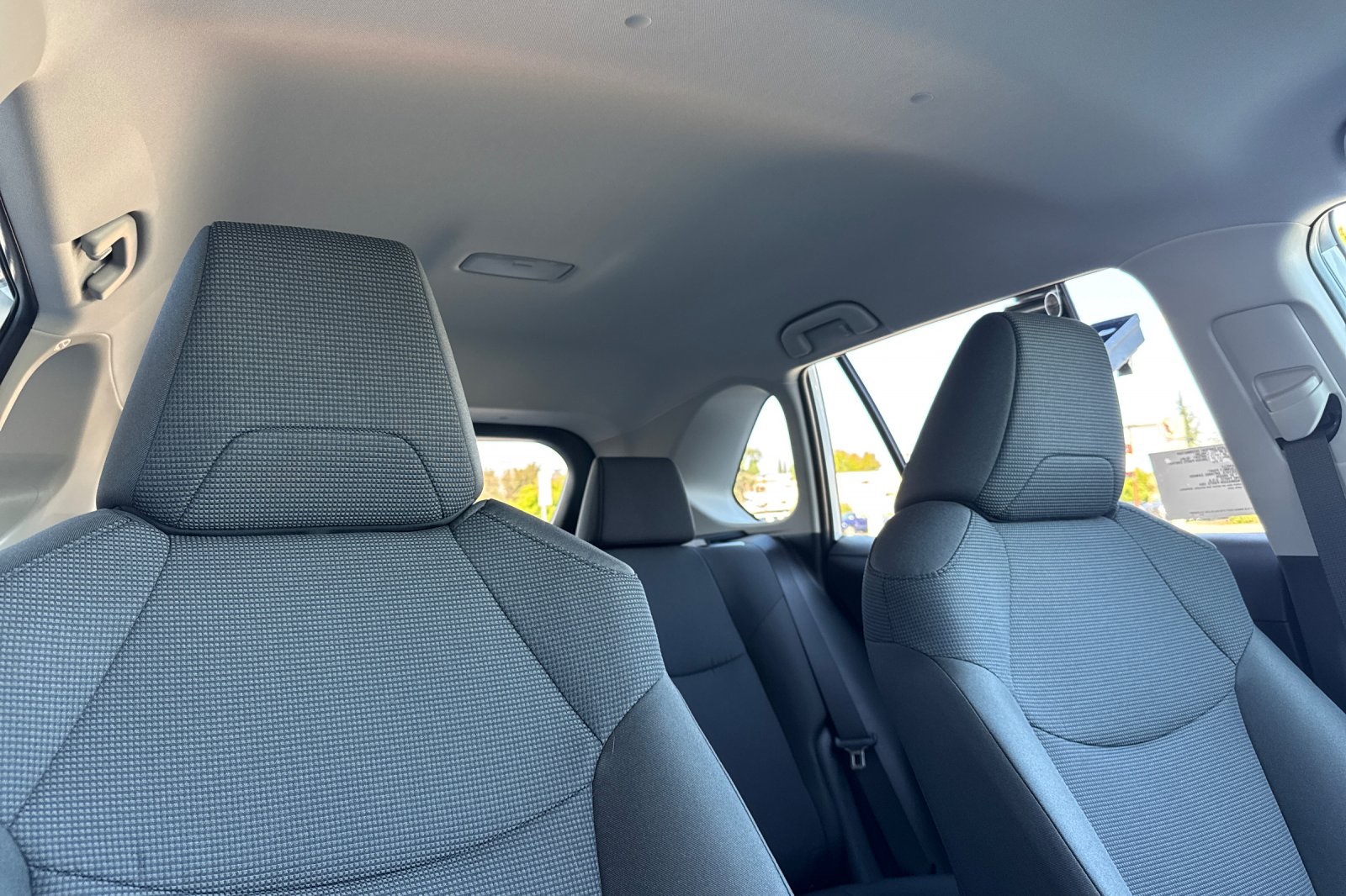 2025 Toyota RAV4 LE photo 17