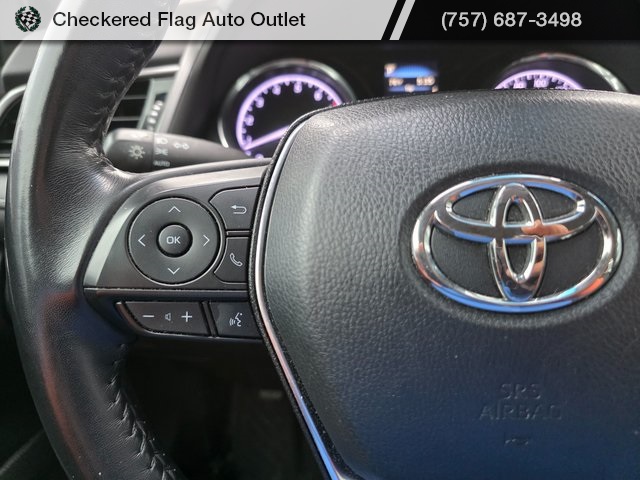 2019 Toyota Camry SE photo 13