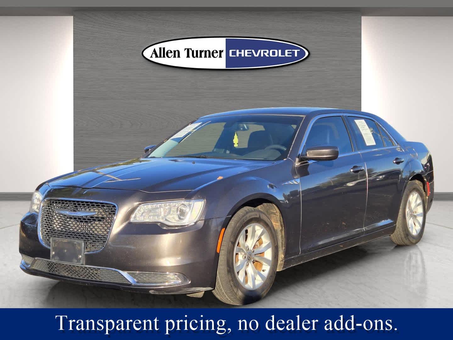 2015 Chrysler 300 Limited photo 2