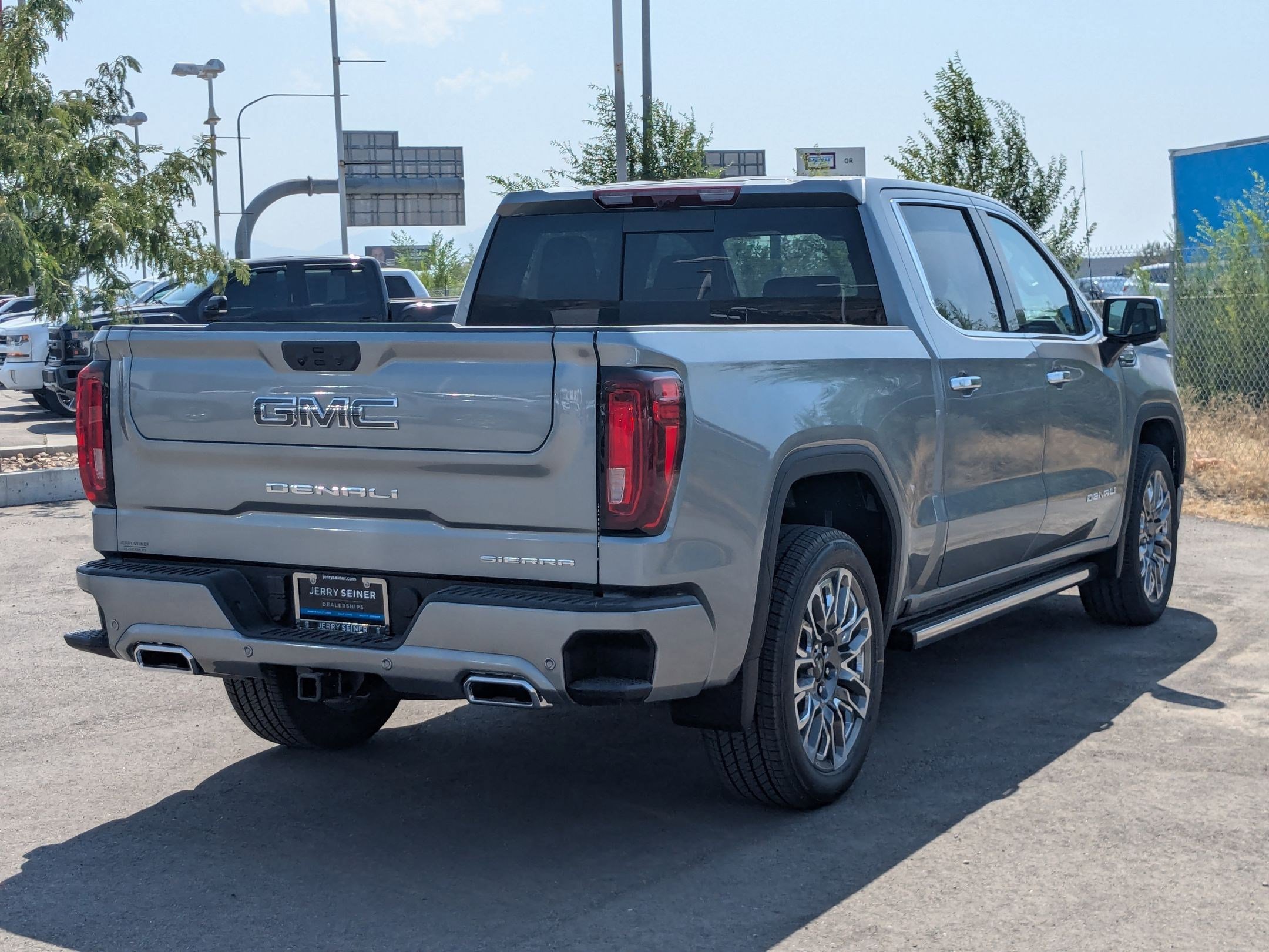 2026 Gmc Sierra 1500 Denali Ultimate photo 4