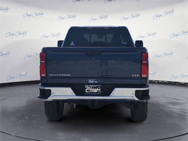 2025 Chevrolet Silverado 3500HD LTZ photo 4