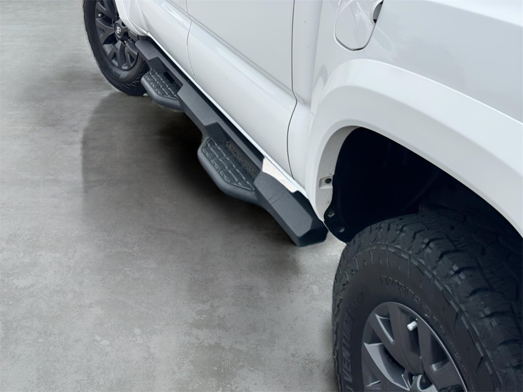 2023 Toyota Tacoma SR5 photo 26