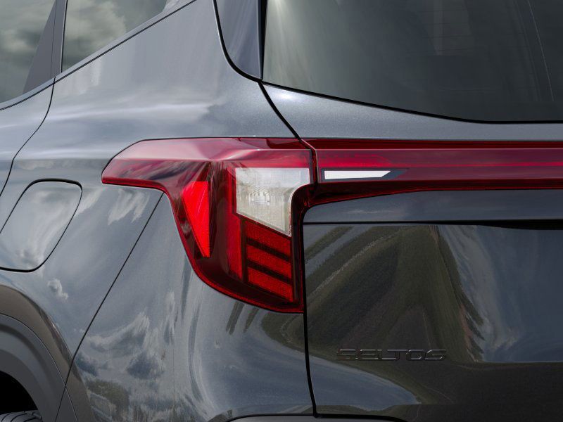 2025 Kia Seltos S photo 11
