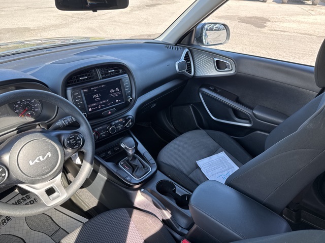 2022 Kia Soul LX photo 16