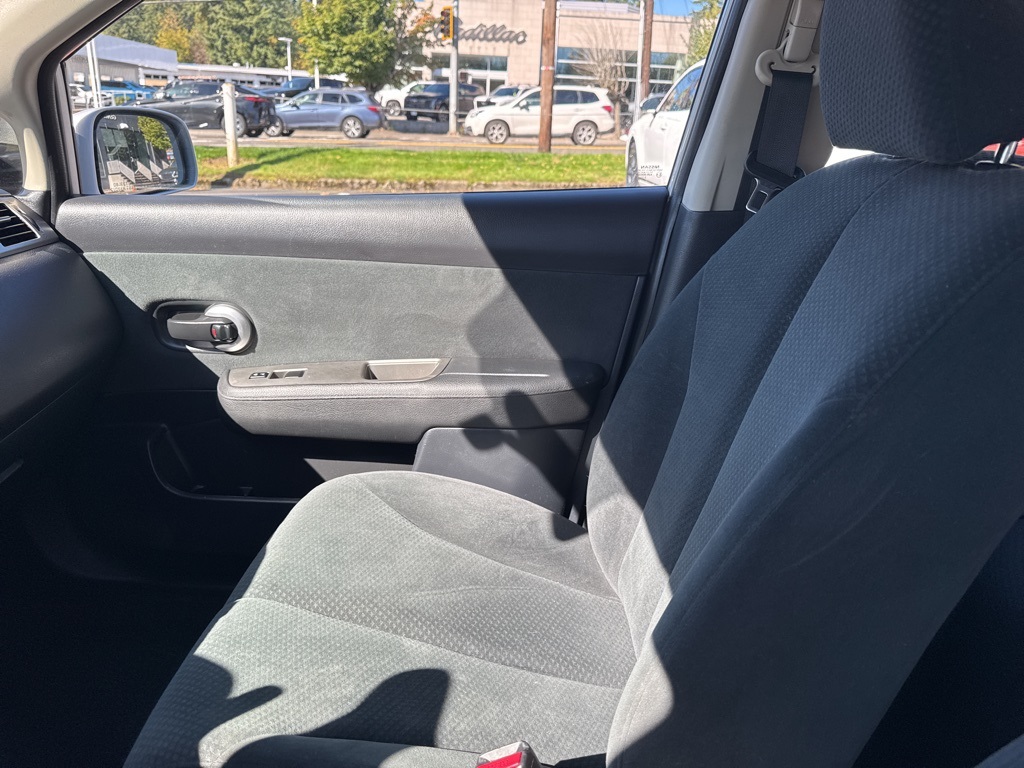 2012 Nissan Versa 1.8 S photo 20